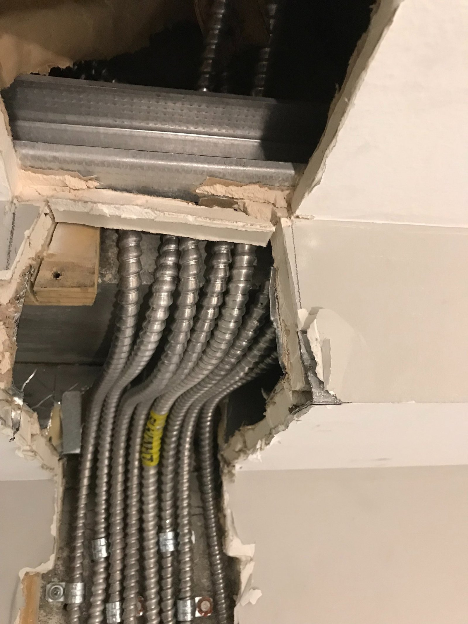 Residential Wiring in Miami by Alex All Electric