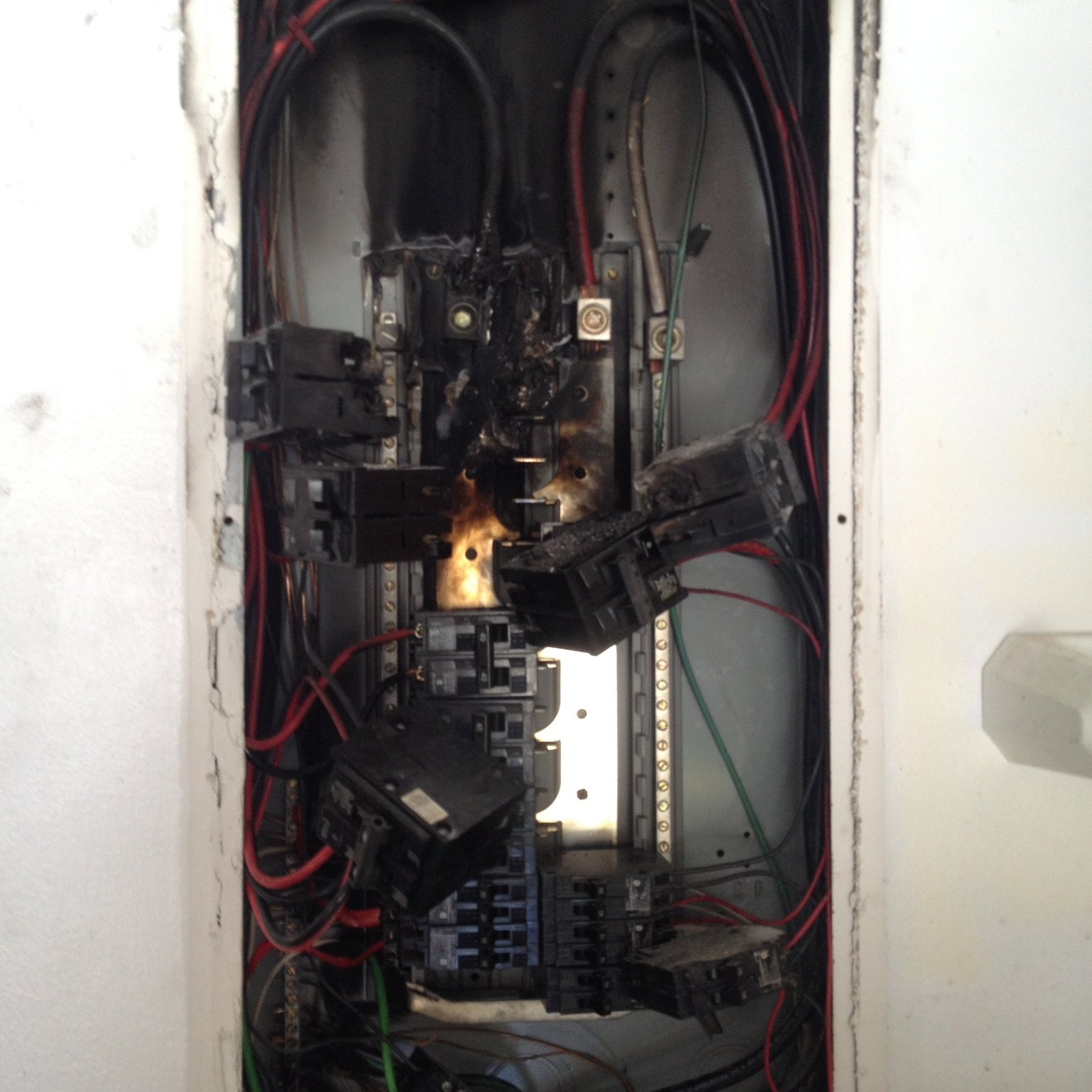 Commercial Solutions in Miami by Alex All Electric